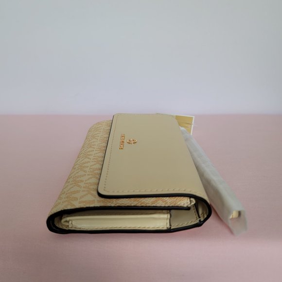 MICHAEL KORS Jet Set Charm Signature Colorblock LG Flap Phone Wristlet/Wallet ⭐ - Picture 8 of 16